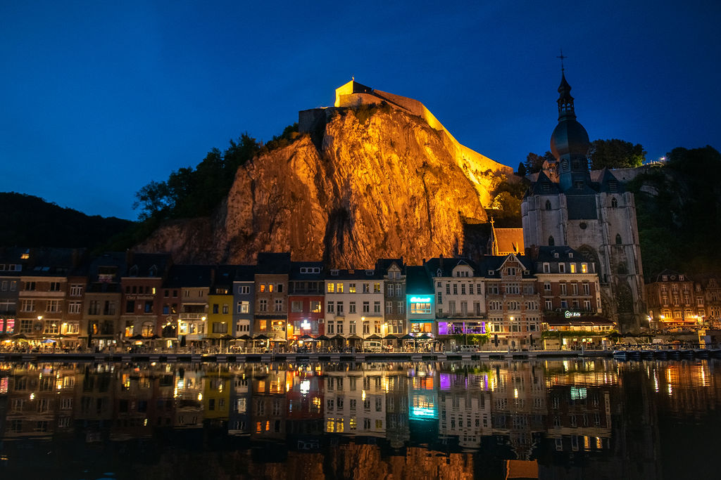 Une nuit à Dinant dans un studio photo